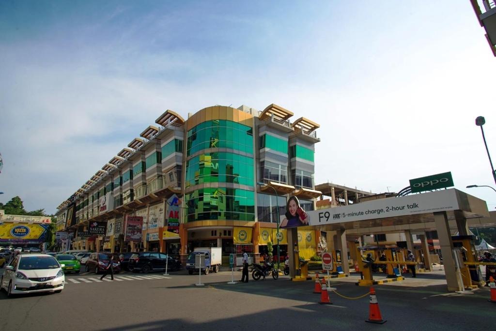 Ak Hotel Nagoya Hill Batam Eksteriør billede