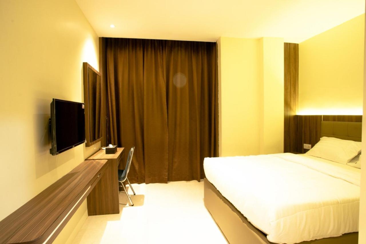 Ak Hotel Nagoya Hill Batam Eksteriør billede