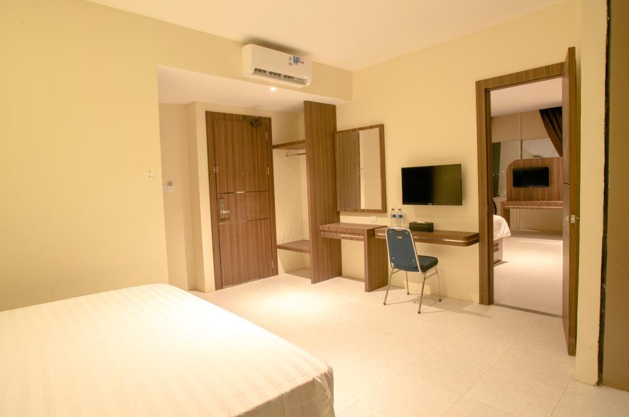 Ak Hotel Nagoya Hill Batam Eksteriør billede